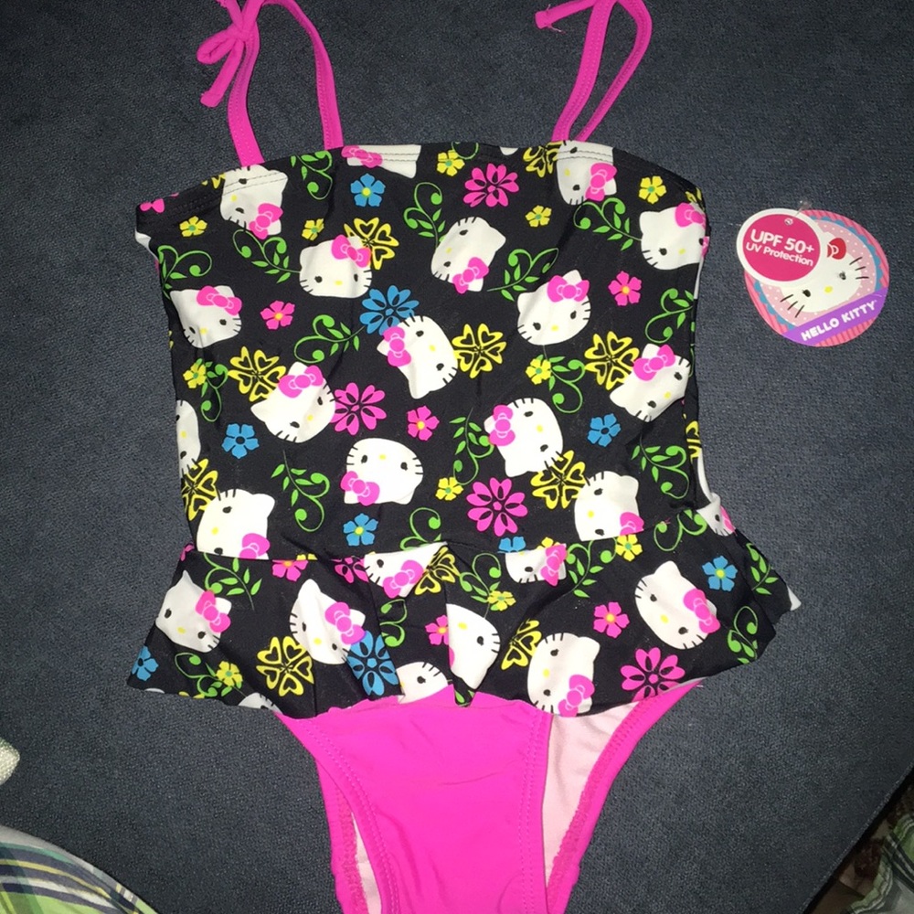 Hello Kitty 🐱 Swimming Suit